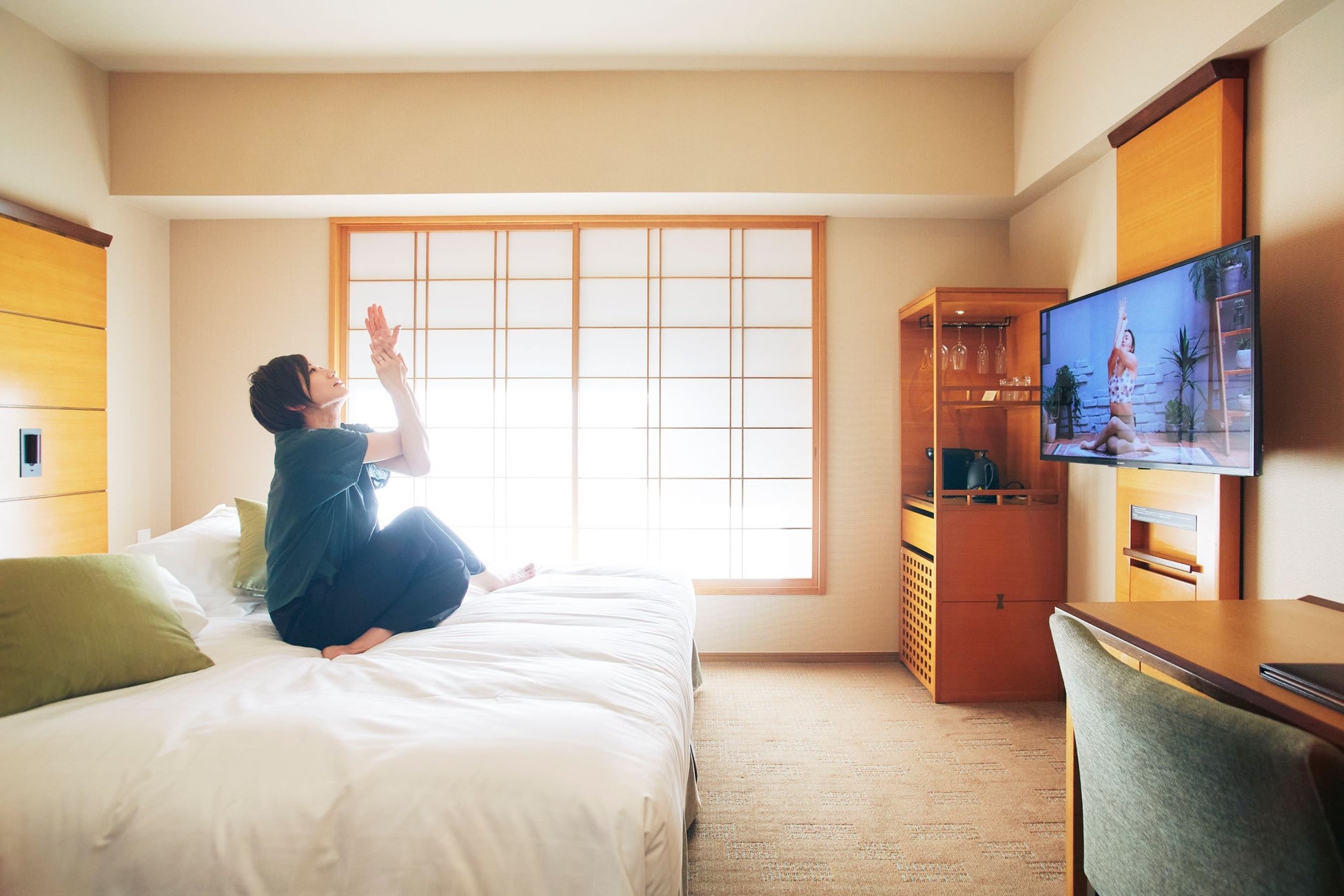 庭のホテル 東京 × スポーツクラブ　「メガロス」ウェルネス動画プログラム 「インルームリラクサイズ」サービス開始のお知らせ