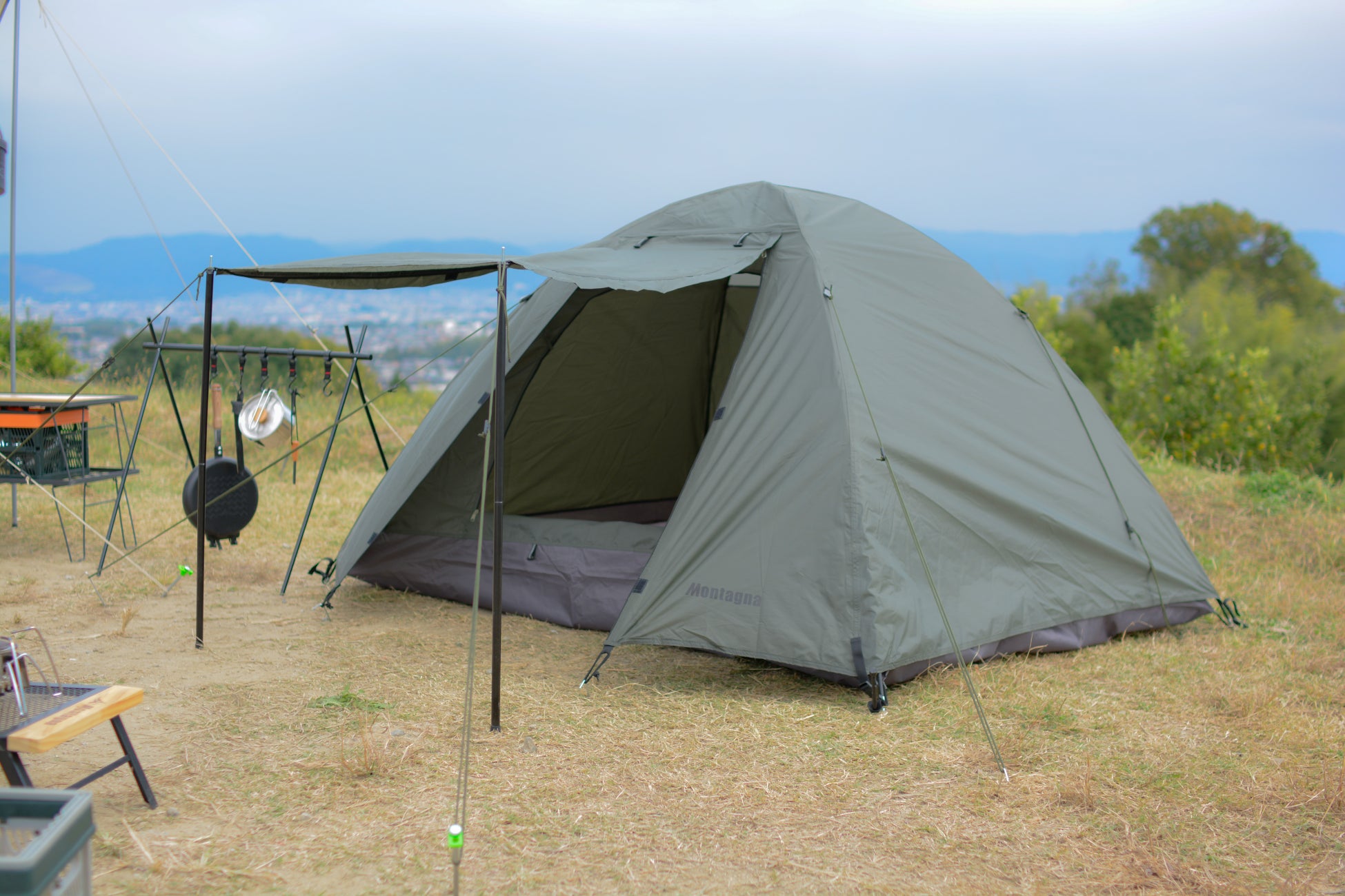 【アウトドア】もっと快適なキャンプをお手軽に！耐水圧3,000mm本格テントと快適適正温度5℃シュラフで3シーズンぐっすり。’23春Montagna新商品ラインナップを一部公開！