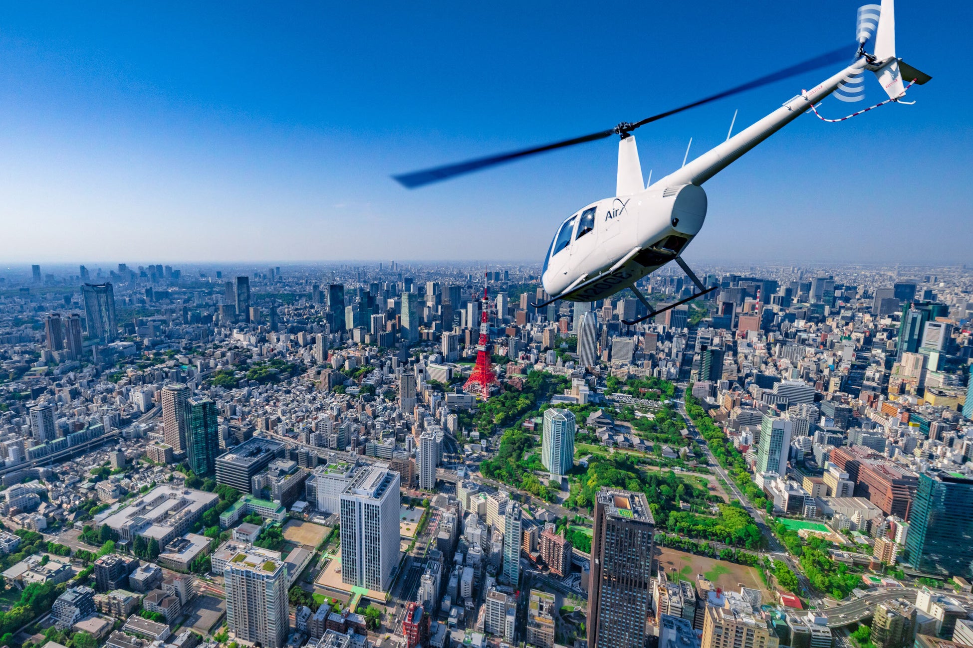 AirX、「モビリティマーケット by KINTO」を通してヘリコプター遊覧プランの販売を開始
