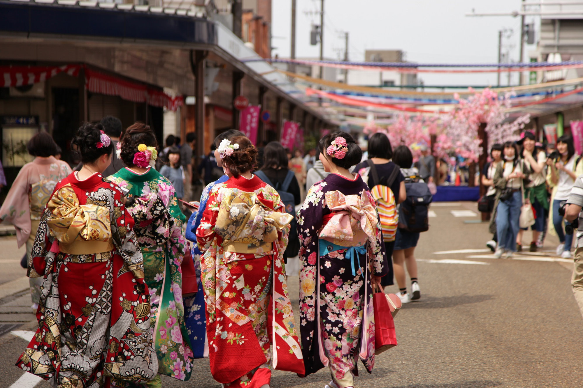 新潟県十日町市で春の「十日町きもの月間」をスタート　
きものを『見て、着て、感じて』いただける各種イベントを開催