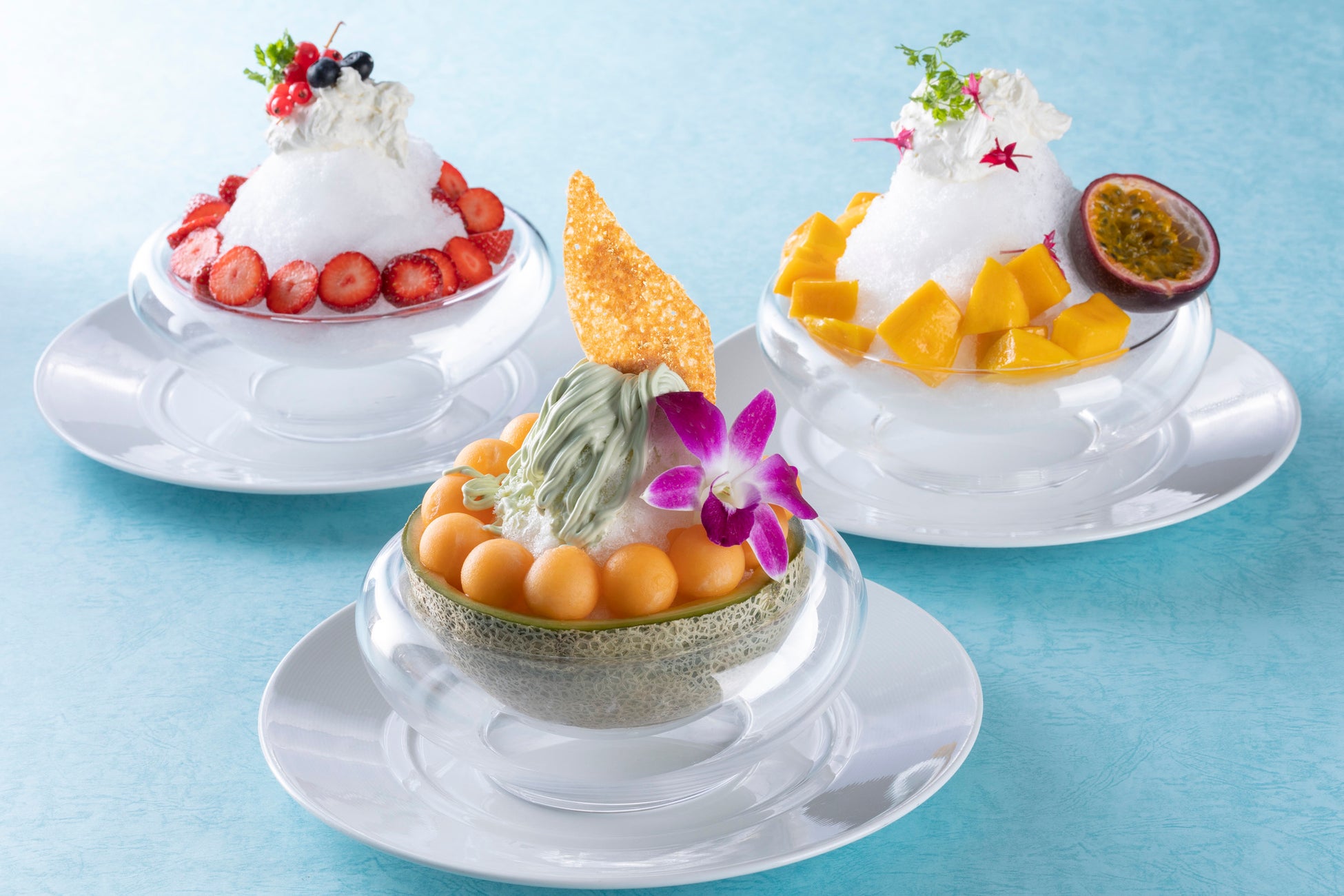 【ホテル金沢】とろける甘さ！旬の果実をテーマにボリュームと華やかなビジュアルを追求した特大カットケーキに「完熟マンゴ―のショートケーキ」と「無花果のショートケーキ」が登場