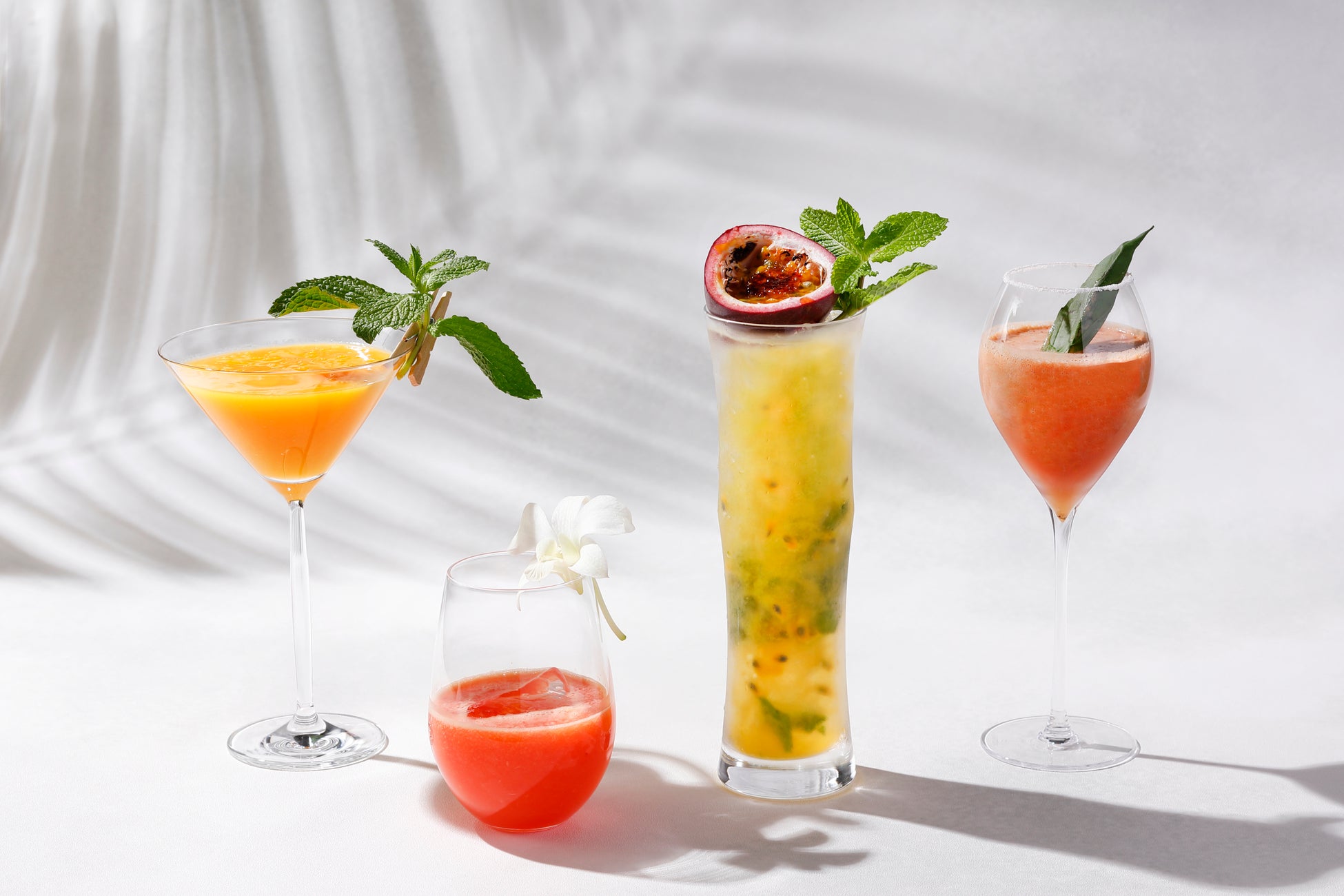 ちょっと飲みたい夜におすすめ！トロピカルフルーツを贅沢に使用した”サマーカクテル”が新登場！