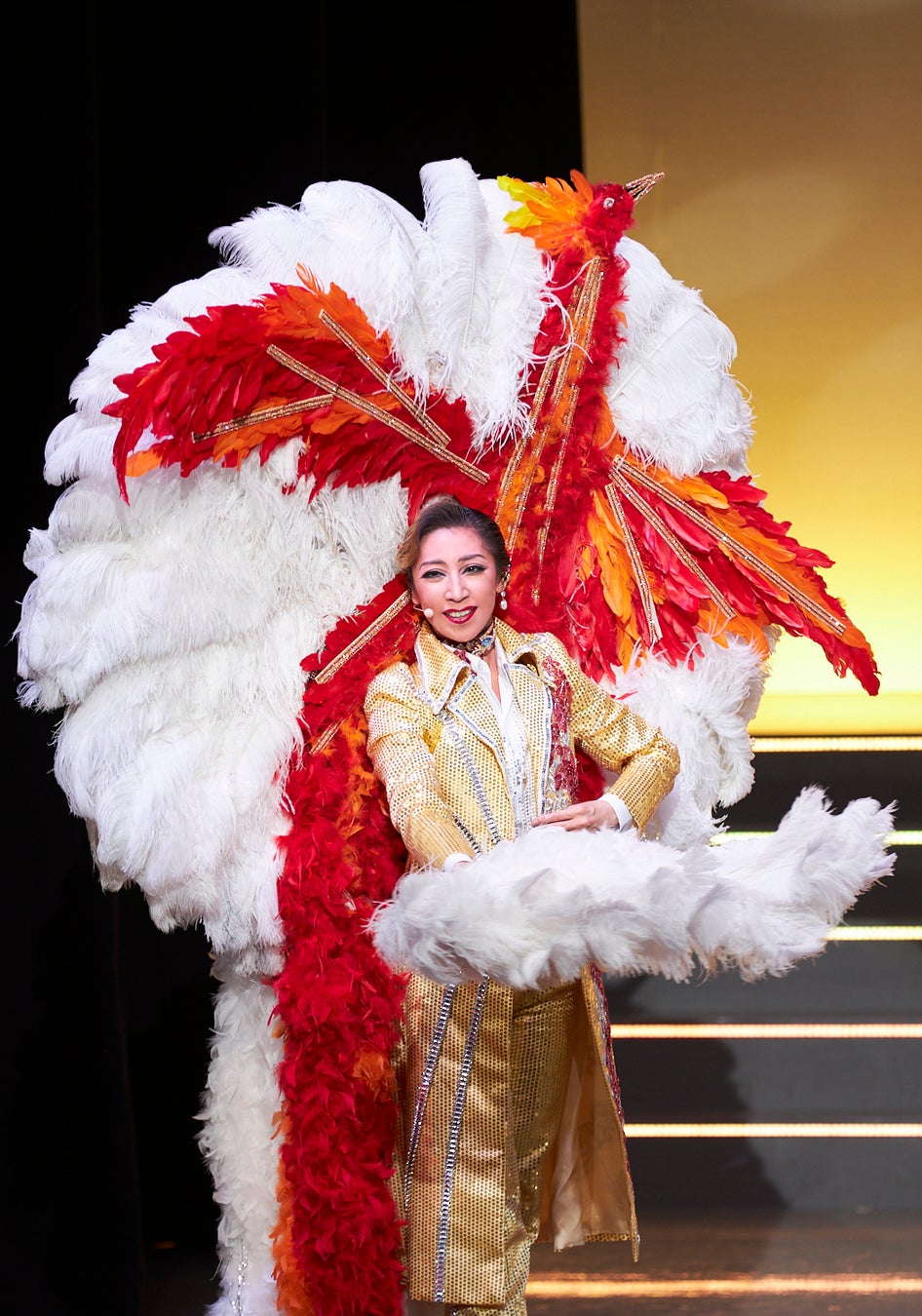 累計1１２万人を夢の世界へといざなったハウステンボス歌劇団　10周年記念公演開催