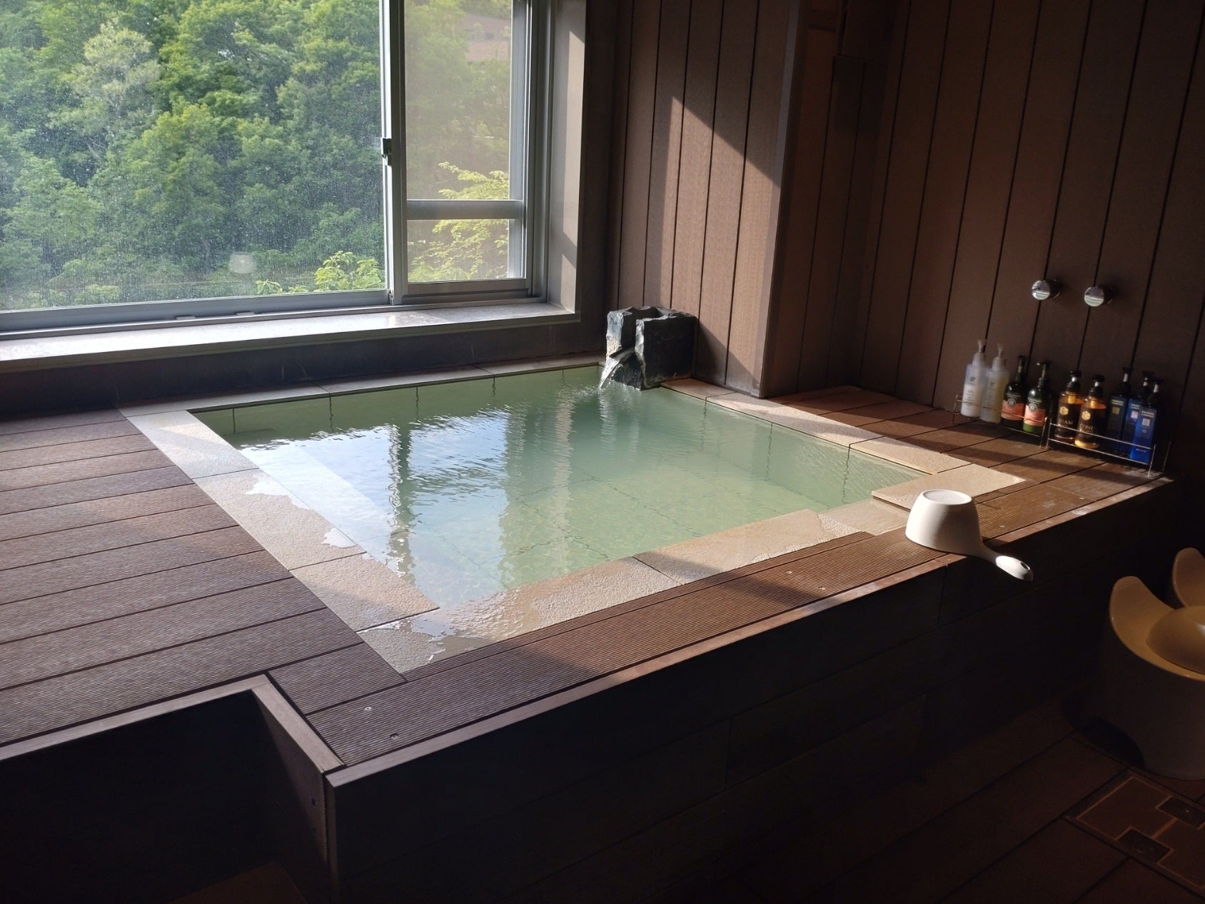 【札幌・定山渓温泉 章月グランドホテル】貸切風呂利用促進キャンペーン開始のお知らせ。冷蔵庫にドリンクサービス♬