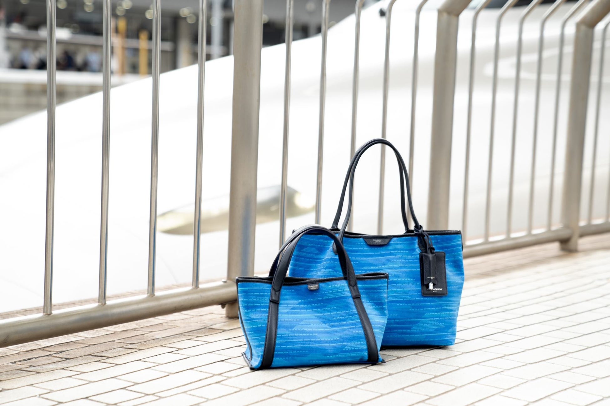 東海道新幹線N700S　座席がバッグに！？2023年8月限定各40個で発売！！