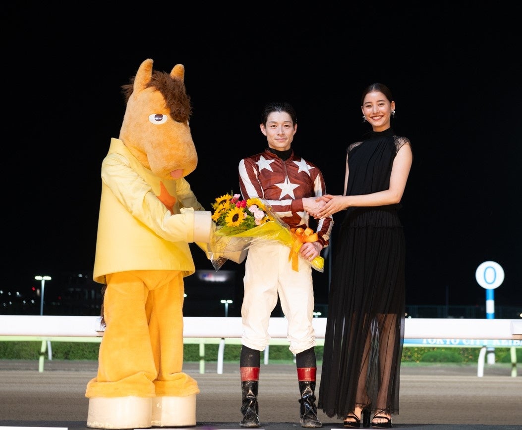 祝！無敗の三冠馬誕生！ＴＣＫ所属のミックファイア号がジャパンダートダービー（ＪｐｎⅠ）を勝利し２２年ぶり２頭目となる無敗の南関東３歳クラシック三冠を達成！