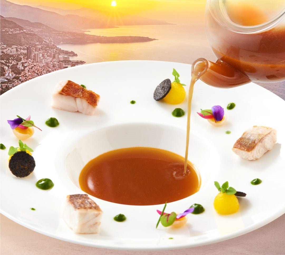 FDAアップサイクルプロジェクト第2弾 廃棄予定の制服・ツナギを使った商品を開発