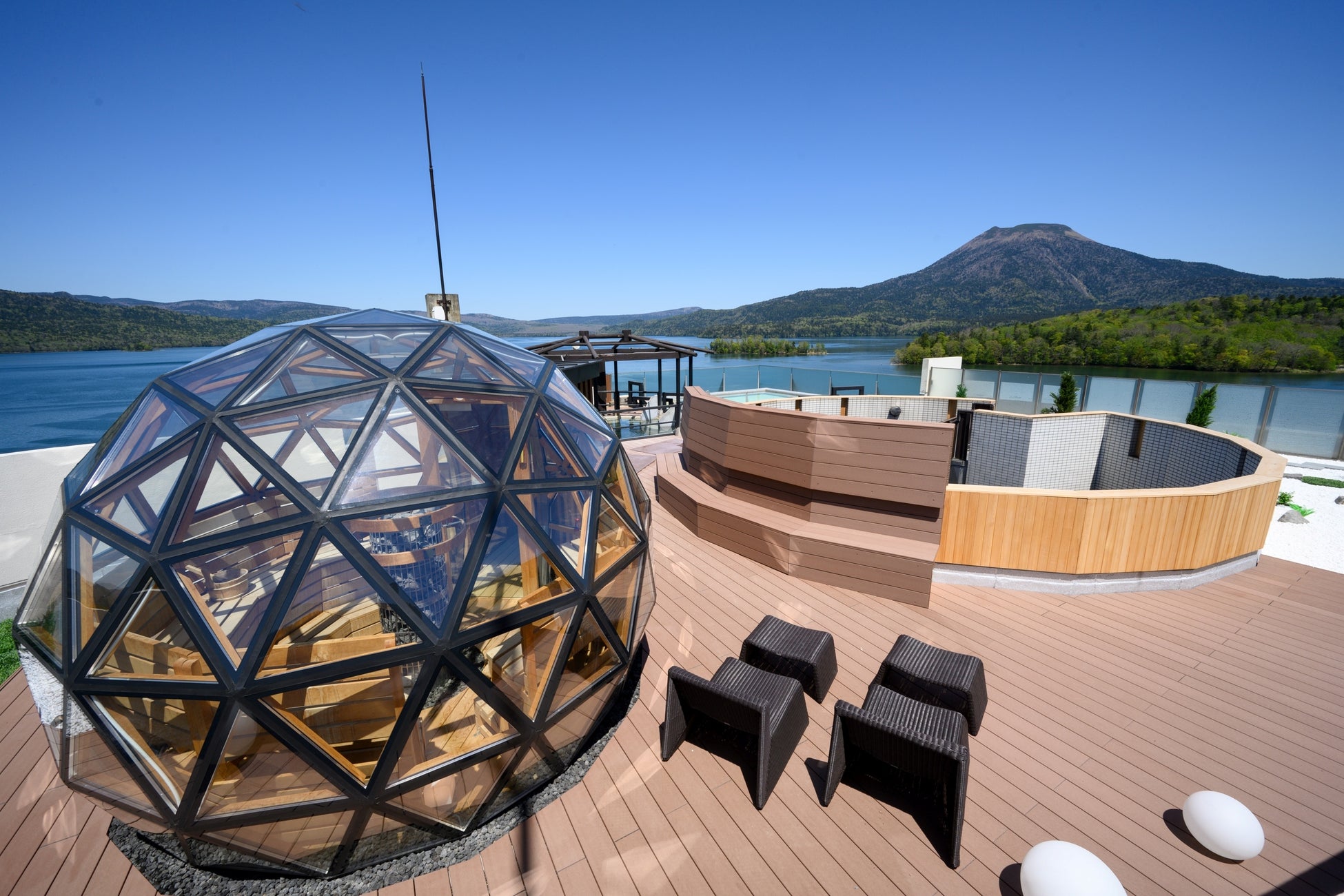 ”偏愛”と暮らしをテーマに”ウェルビーイング”を考える企画第2弾は”アウトドアのインドア化=日常化”の傾向をうけ「キャンプ」に決定!「偏愛くらし #キャンプ byリノベる。」スタート