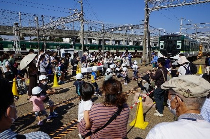 京阪流通システムズ×柏レザー 「おまつり委員会とつり革でエコバッグを作り隊！inファミリーレールフェア2023」の実施について