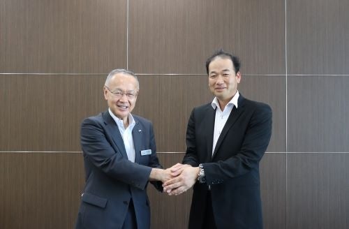 【敬老の日 特別キャンペーン】65歳以上の方は水族館の入場料半額！百貨店の中にあるスマートアクアリウム静岡で安らぎのひと時を