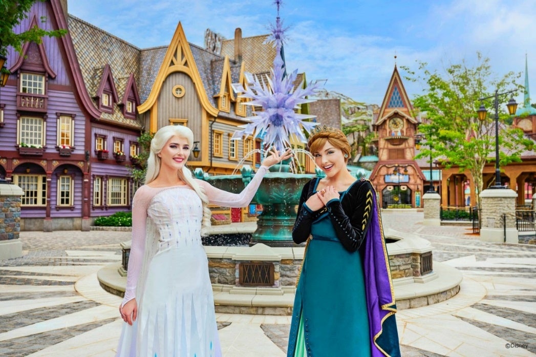 世界初！香港ディズニーランドの「アナと雪の女王」のテーマランド「ワールド・オブ・フローズン」オープン記念／先行入場体験付ツアー～ご好評につき新たなコースを追加発売！～