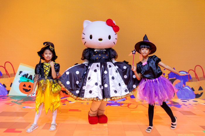 10月は仮装をしてハローキティと写真を撮ろう！『Instagram投稿キャンペーン』10月1日より開始 ～ 新作ランチ公演 「Hello Kitty Party Time!」 同日より開催 ～