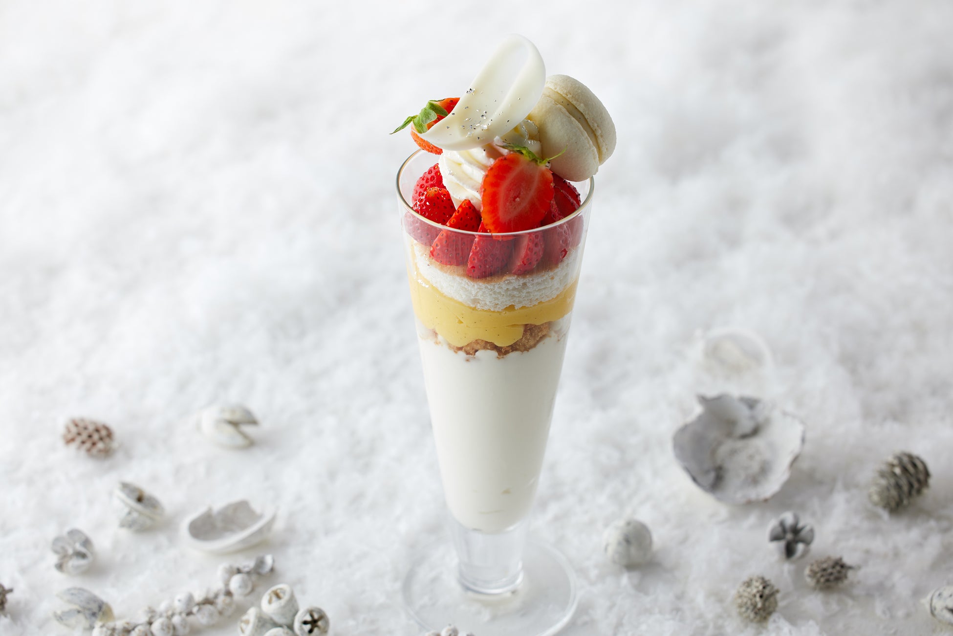 【グランドニッコー東京 台場】「Color Parfait ～White～」提供期間：2023年11月1日（水）～12月31日（日）　　　　　　 　　　 　