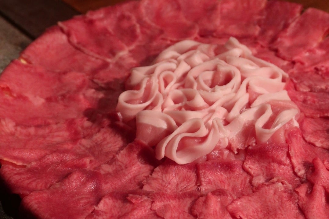 最上階ラウンジで上質なお酒を金沢の眩い夜景とともに。滞在中、充実のフリーフローが堪能できる宿泊プランの販売を開始