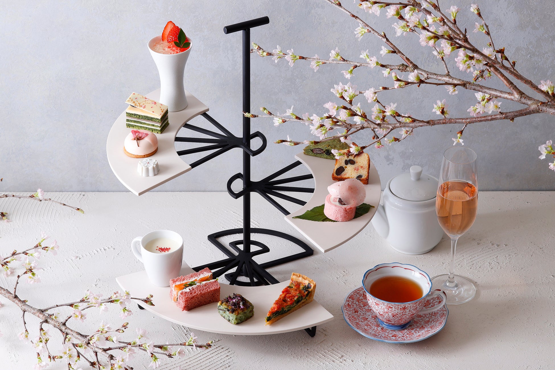 武市半平太の寓居跡に構える京料理 箔がSpace Aviation社と提携し幕末の軌跡を辿る【美食×ヘリコプター遊覧プラン】の販売を開始。