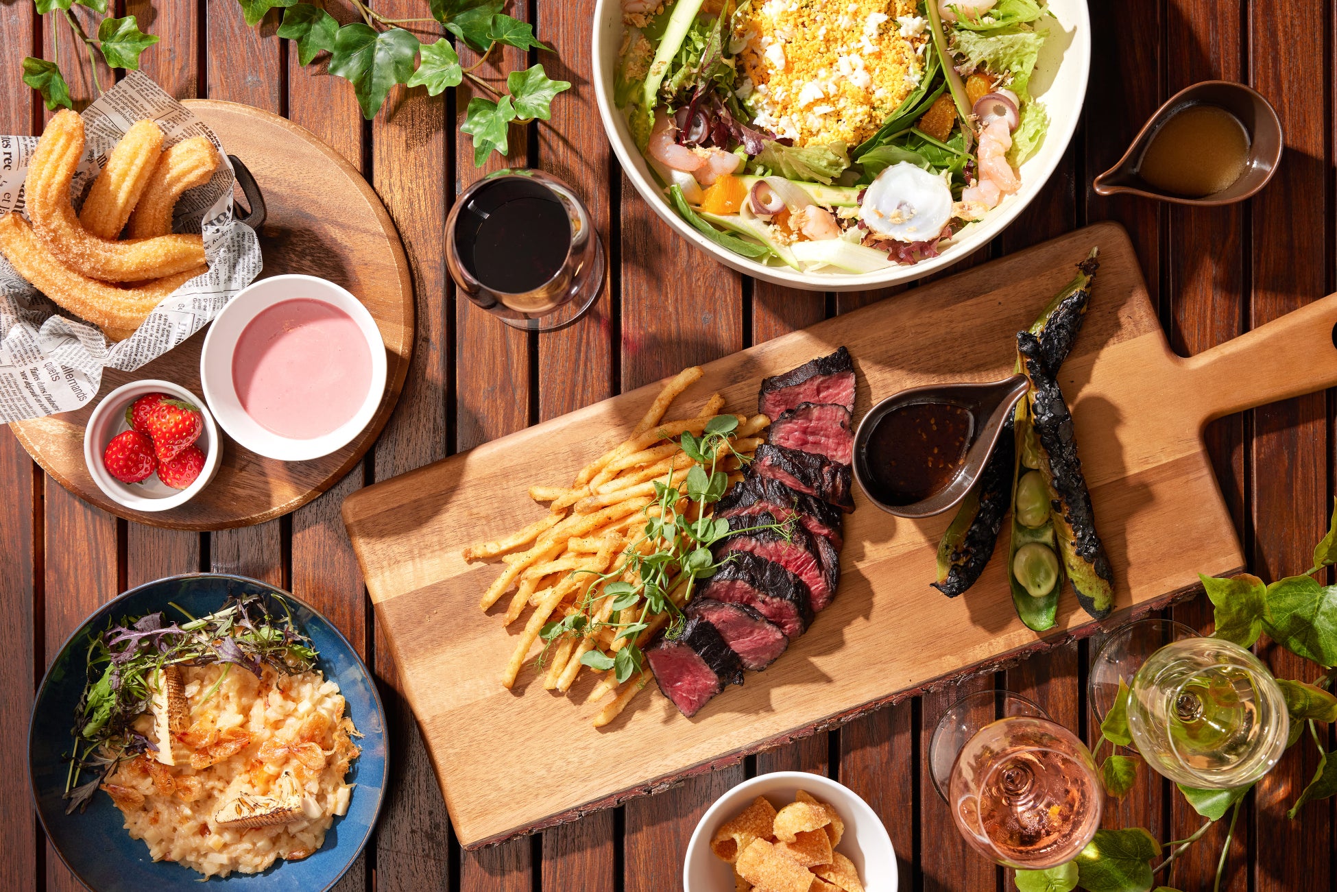 海老好きにはたまらない！プリプリ食感と甘味の強さ赤海老の頭から尻尾まで凝縮されたダシ汁で味わい尽くすしゃぶしゃぶが好評販売中