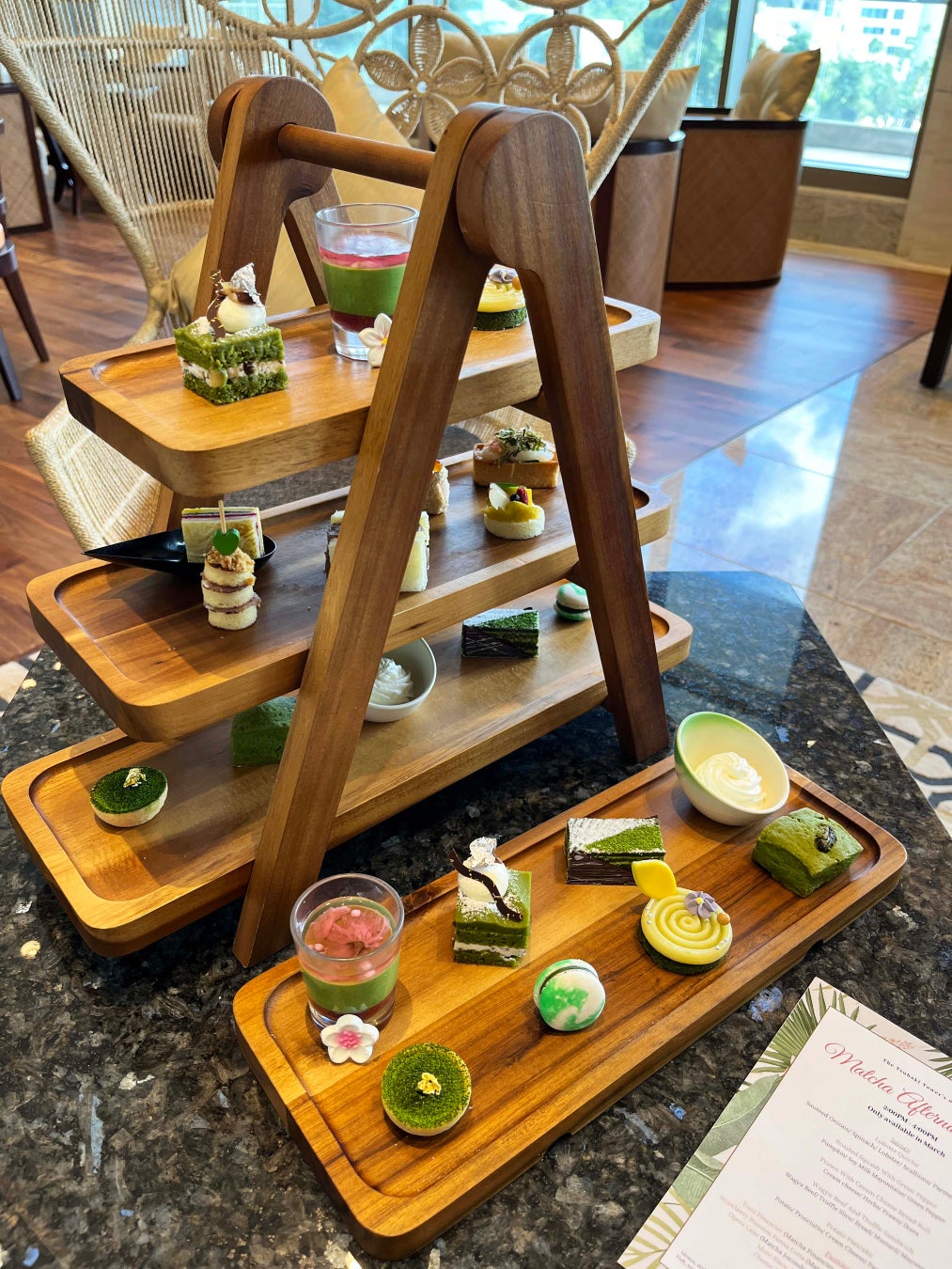 福岡県産八女茶によるザ・ツバキタワーでのマーベラス抹茶アフタヌーンティーサービス開始！