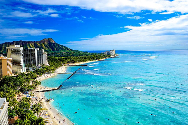 ハワイ旅行経験者は約4割！ 
ハワイの「どんなところが好き？」
～ハワイに関するアンケート結果を阪急交通社が公開～