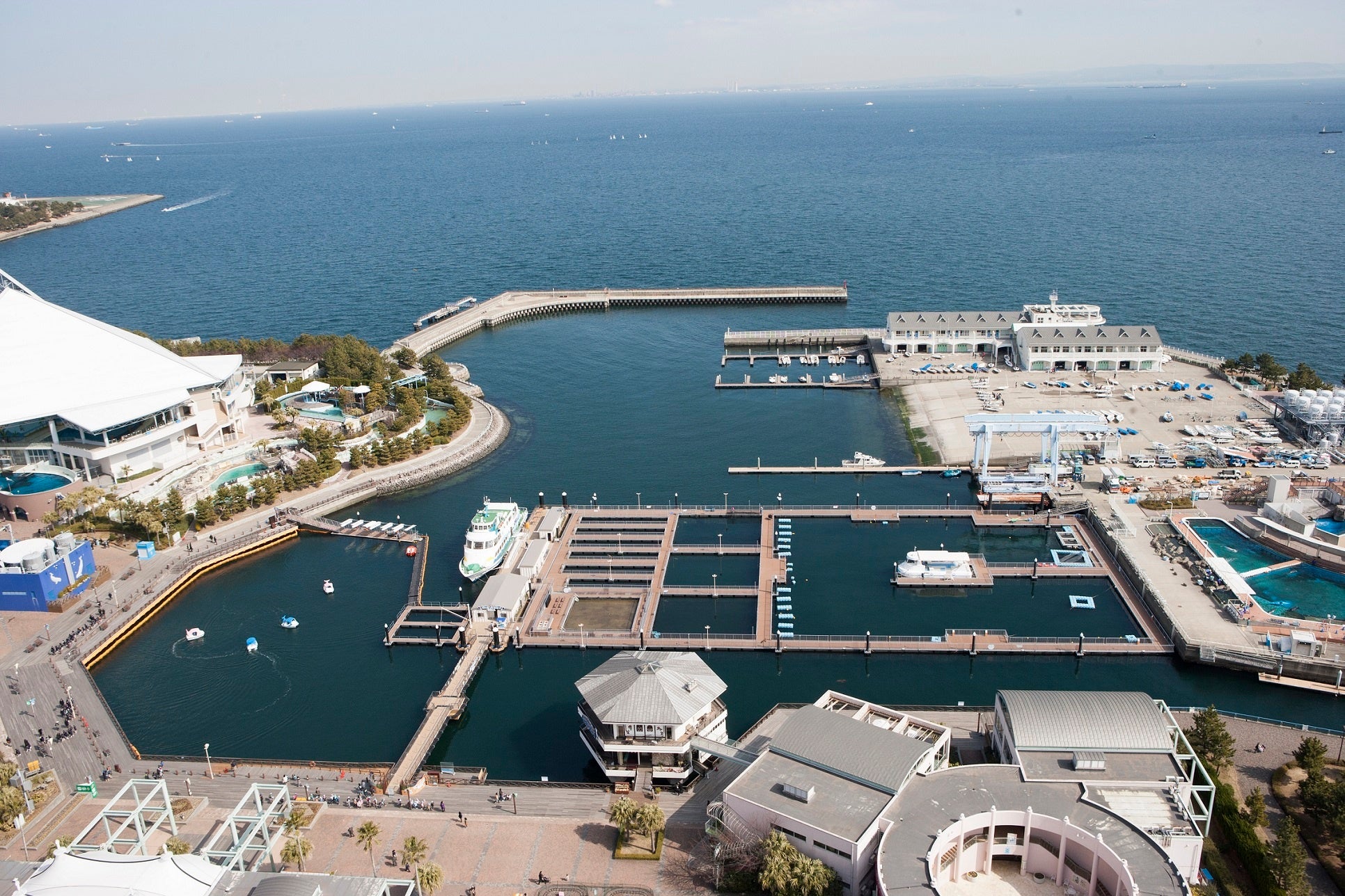 【横浜・八景島シーパラダイス】持続可能な新しい水族館のカタチを目指し、２０２２年１月より「ＣＯ２排出ゼロ電力水族館」を継続中