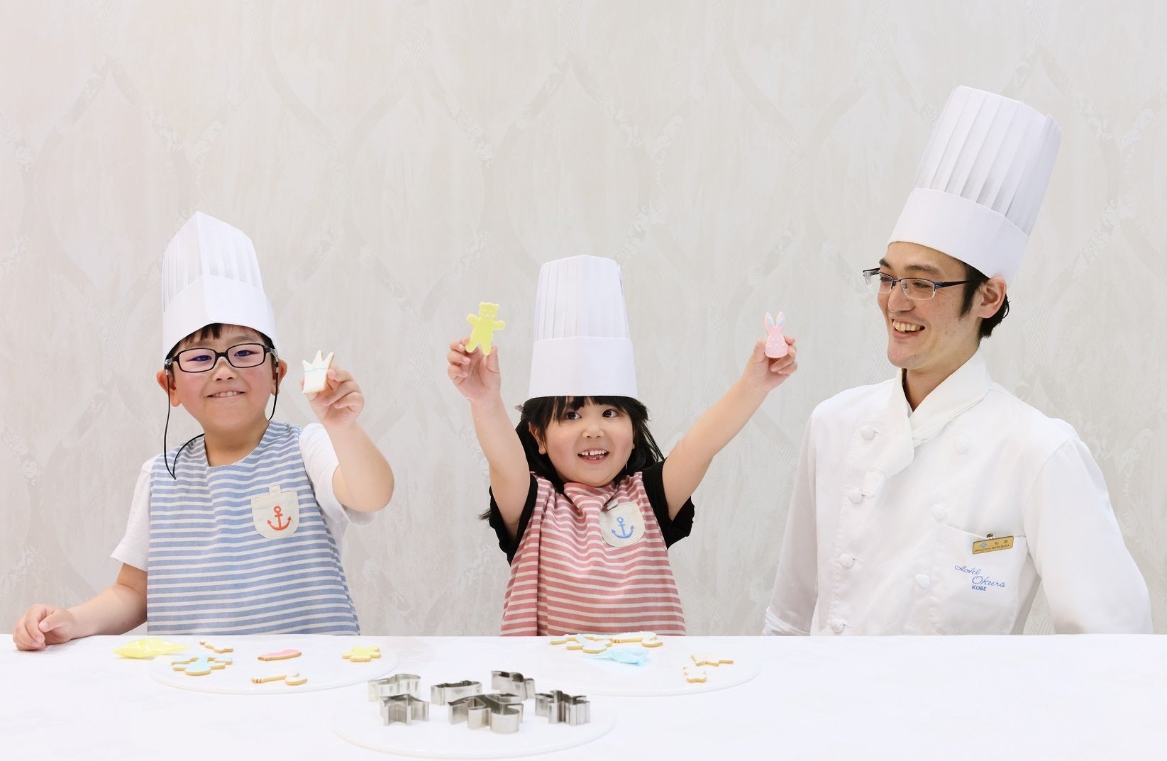 【ホテルオークラ神戸】 開業35周年企画「親子で挑戦！パティシエ体験教室」を開催