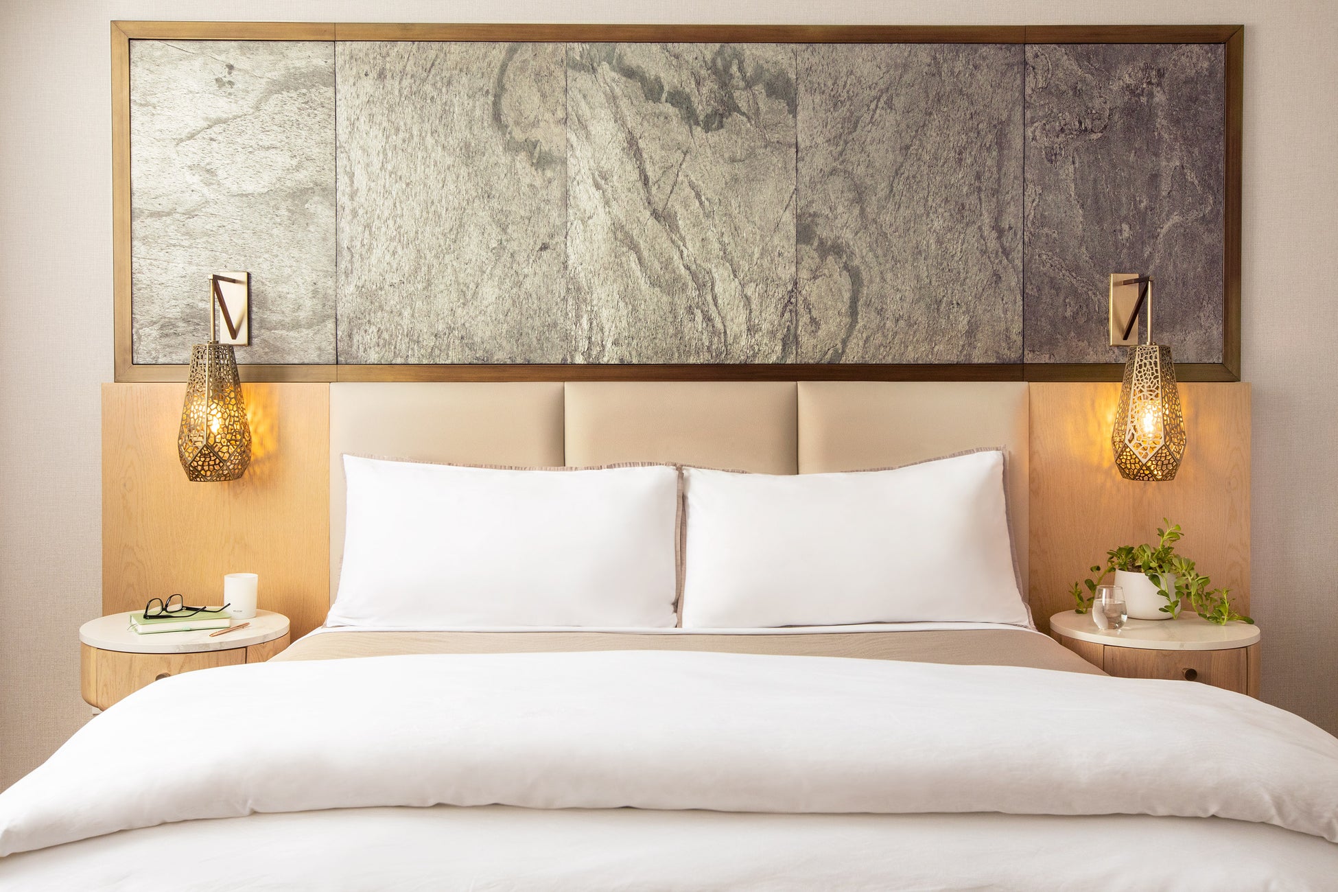 ウェスティンホテル＆リゾート、「雲の上の寝心地」と称される次世代のヘブンリー®ベッドを発表