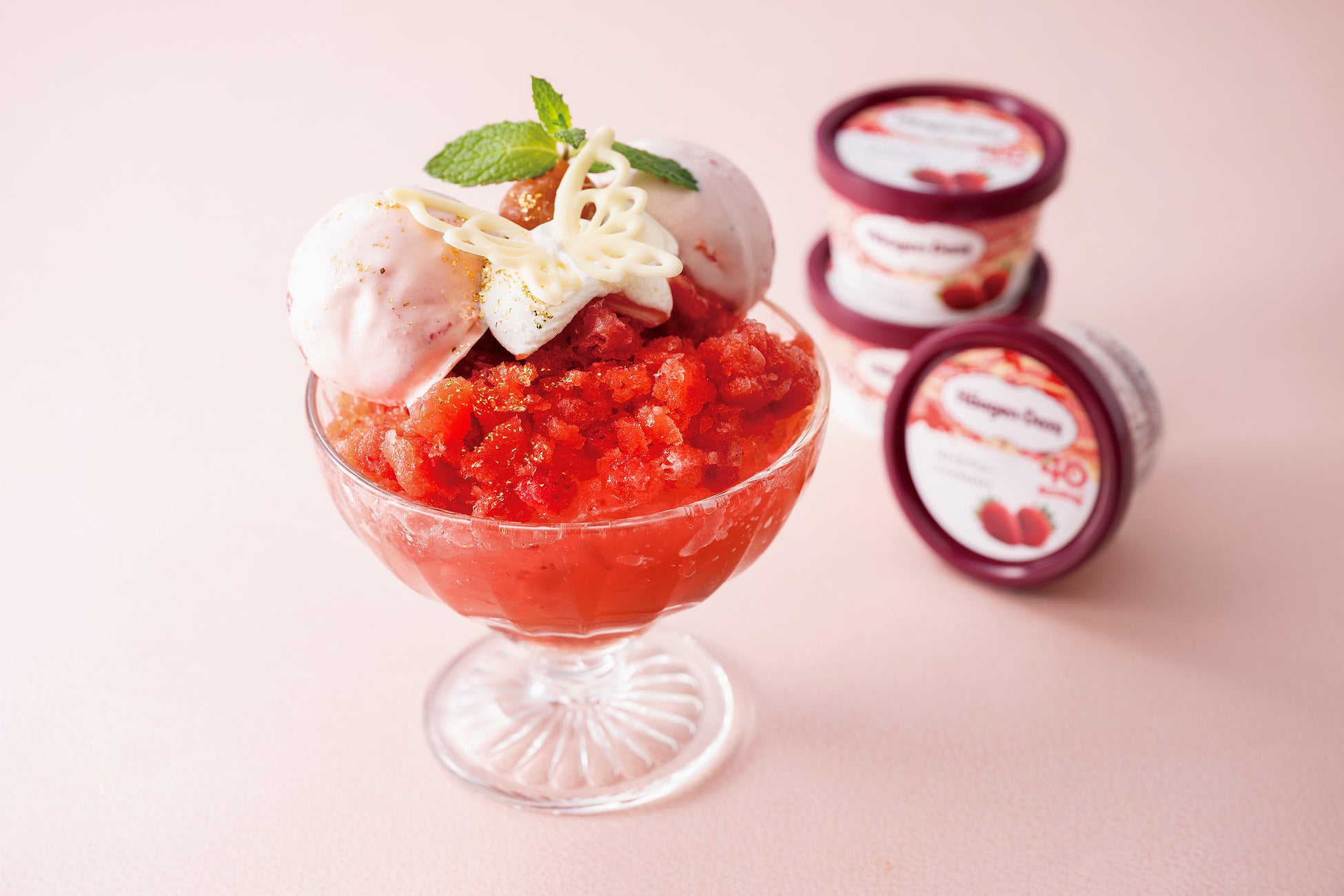 ハーゲンダッツ『ストロベリー』を使用した夏のひんやりデザートを提供　「- Cool dessert for Summer -」