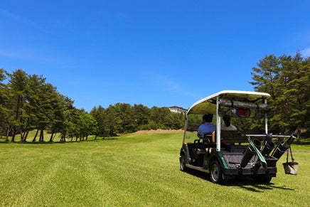 ～地球にやさしい旅を〜 電気自動車用充電器「アウディ デスティネーションチャージャー」を新たに４基パーク駐車場に設置しました！