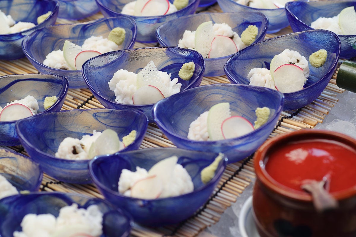 1本で二役。フレキシブルにメガネとサングラスを使い分けられる「FREEFiT HIKE」第2弾登場