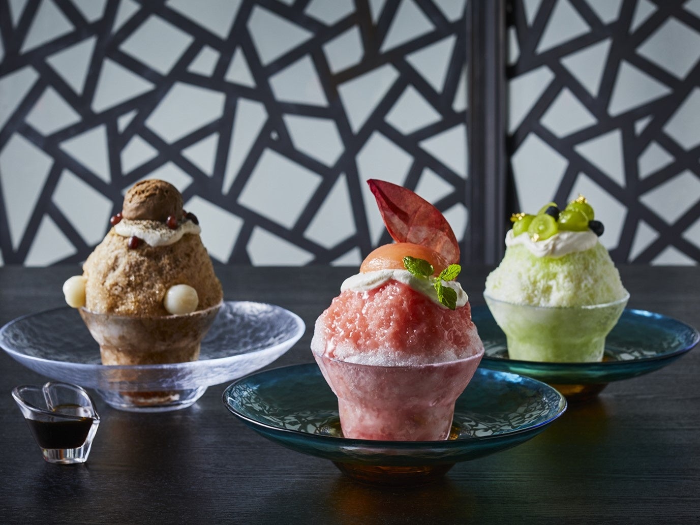 【ロイヤルパークホテル】真夏の訪れを美味で堪能！盛夏香来チャイニーズアフタヌーンティーやコースメニューが登場。