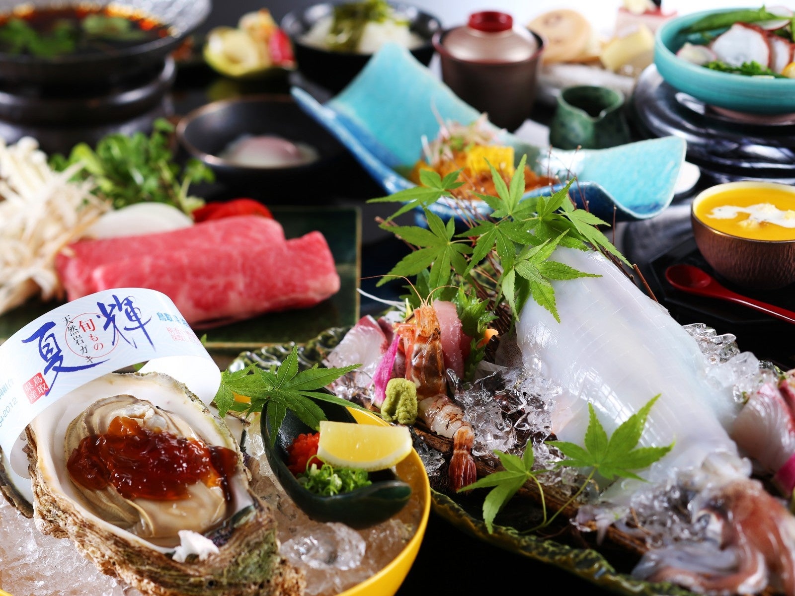 カラフルなゼリーが爽やかにはじける!新作ドリンクが登場♪ HELLO KITTY SHOW BOX 『コットンキャンディスカッシュ』 6月1日開始