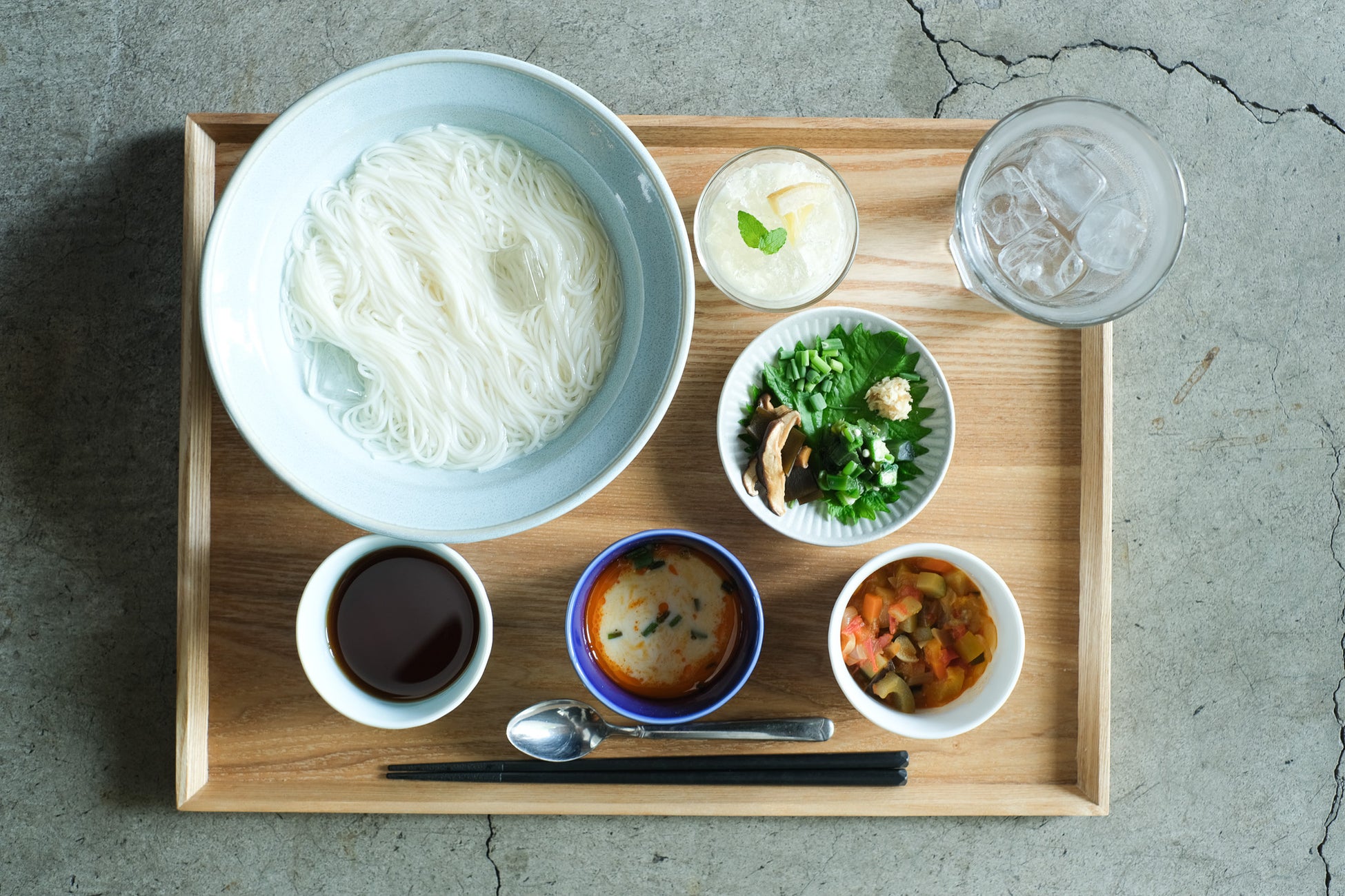 日本の夏はそうめん！江戸時代から続く伝統の【かも川手延べ素麺】が主役の8月限定朝食メニューをアンカーホテル福山にて販売開始します。