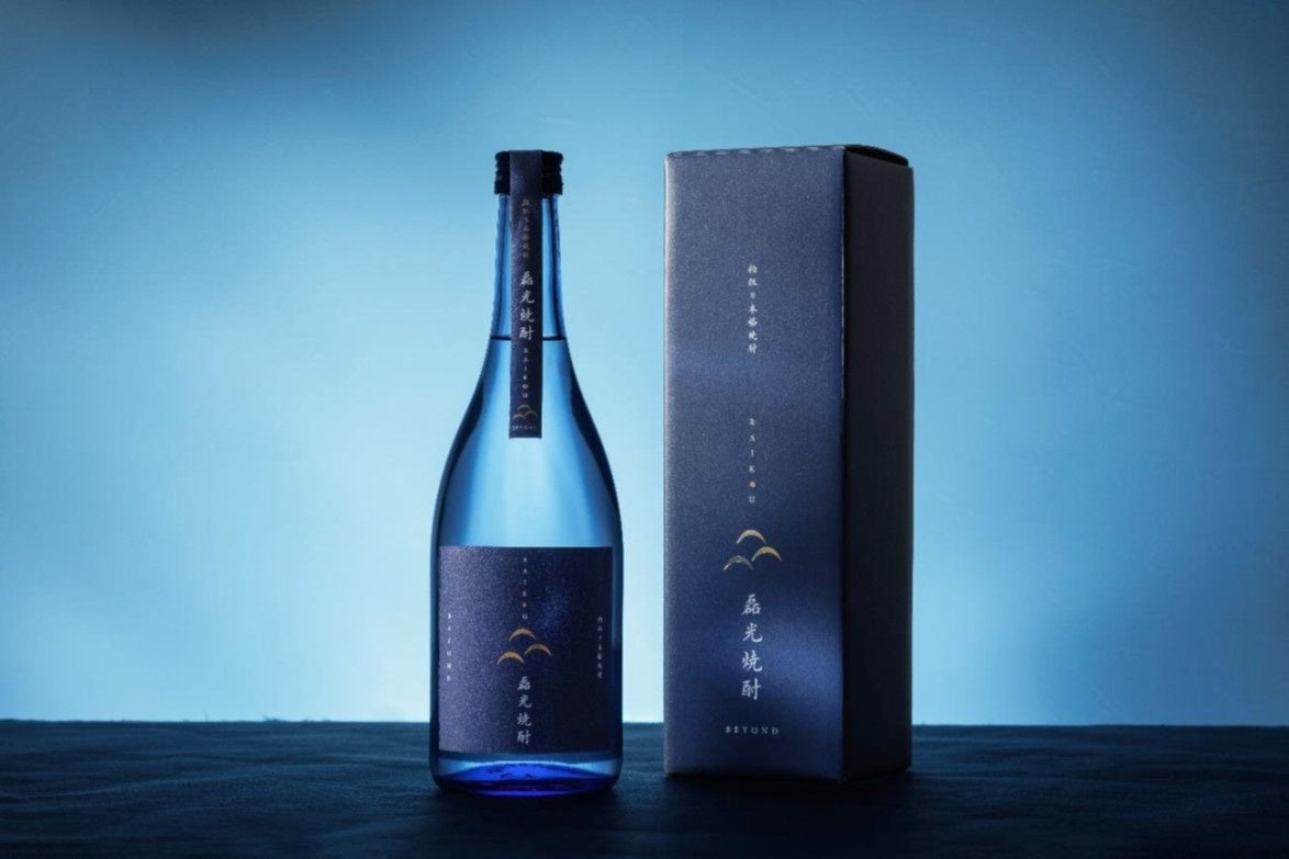 【Karakami H＆R】 日本酒プライベートブランド-磊光-の新たな挑戦。製造過程で精製される酒粕を使用したプレミアム焼酎『粕取り本格焼酎 磊光焼酎』がKHR全ショップにて8月1日より販売開始。