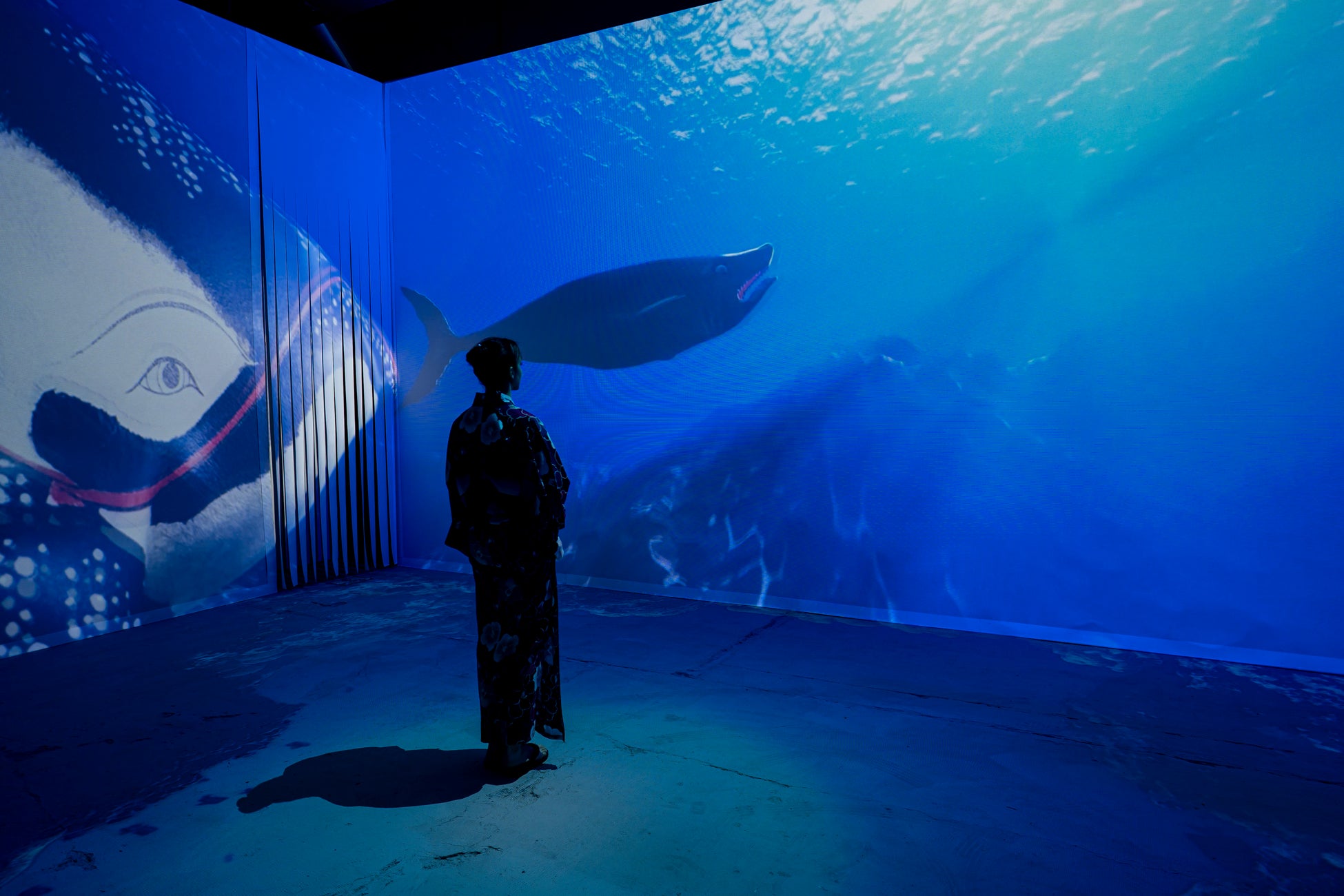 一旗プロデュース「動き出す浮世絵展 MILANO」の公式記録映像“藍”を公開。世界で「ジャパン・ブルー」と絶賛され、その美しさに多くの人が魅了される「藍色」をテーマとする映像空間。