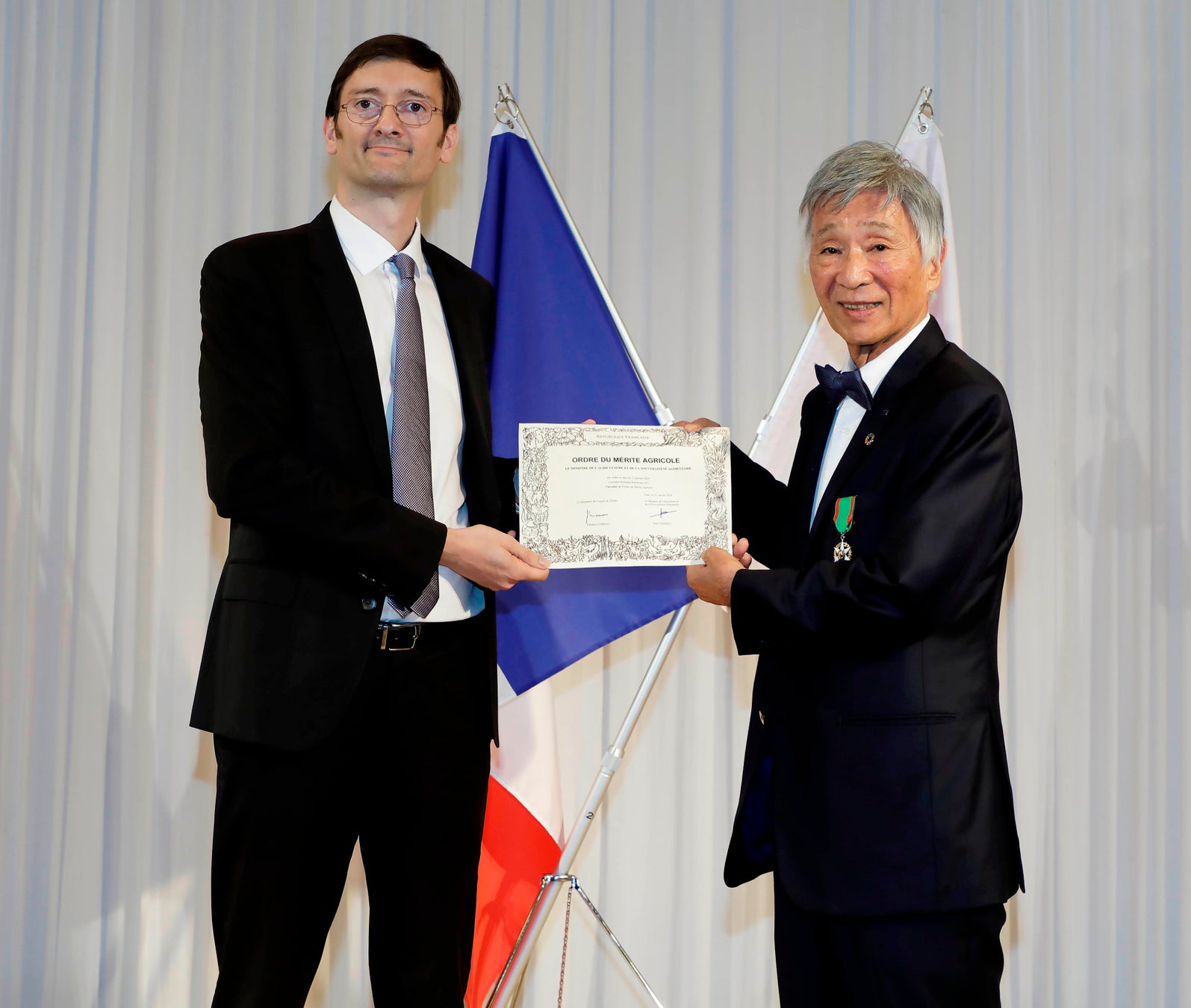 リゾートトラスト 代表取締役会長 伊藤 勝康「フランス農事功労章 シュヴァリエ」を受章