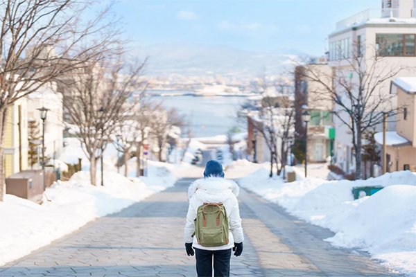 長い休みに行ってみたい旅行先ランキング！ 
～海外1位はフランス、国内1位はどこ？ 
最大9連休の年末年始を前に阪急交通社が
アンケート結果を公開～