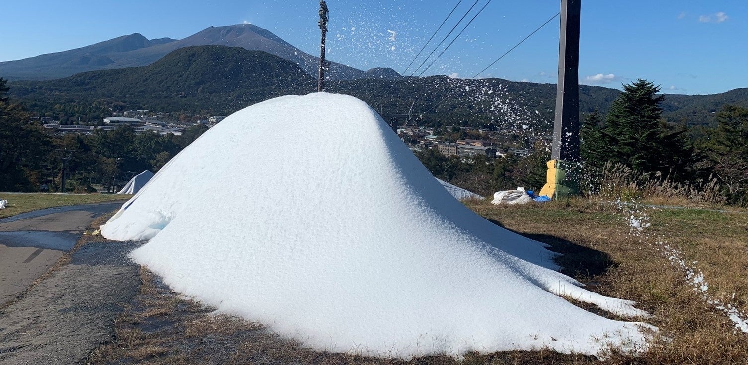 【軽井沢プリンスホテルスキー場】長野県内で最も早い11月1日(金)のオープンに向け、10月4日(金)より造雪を開始