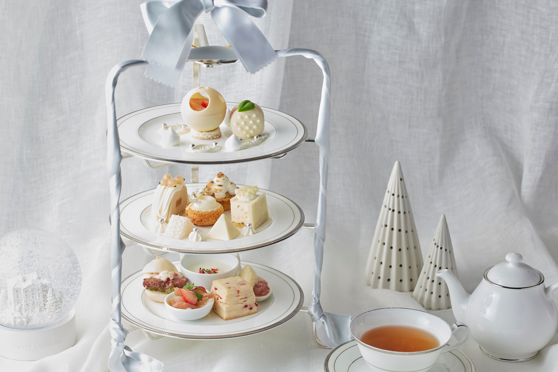 【グランドニッコー東京 台場】『Snow Afternoon Tea Set』提供期間： 2024年11月1日（金）～12月31日（火）