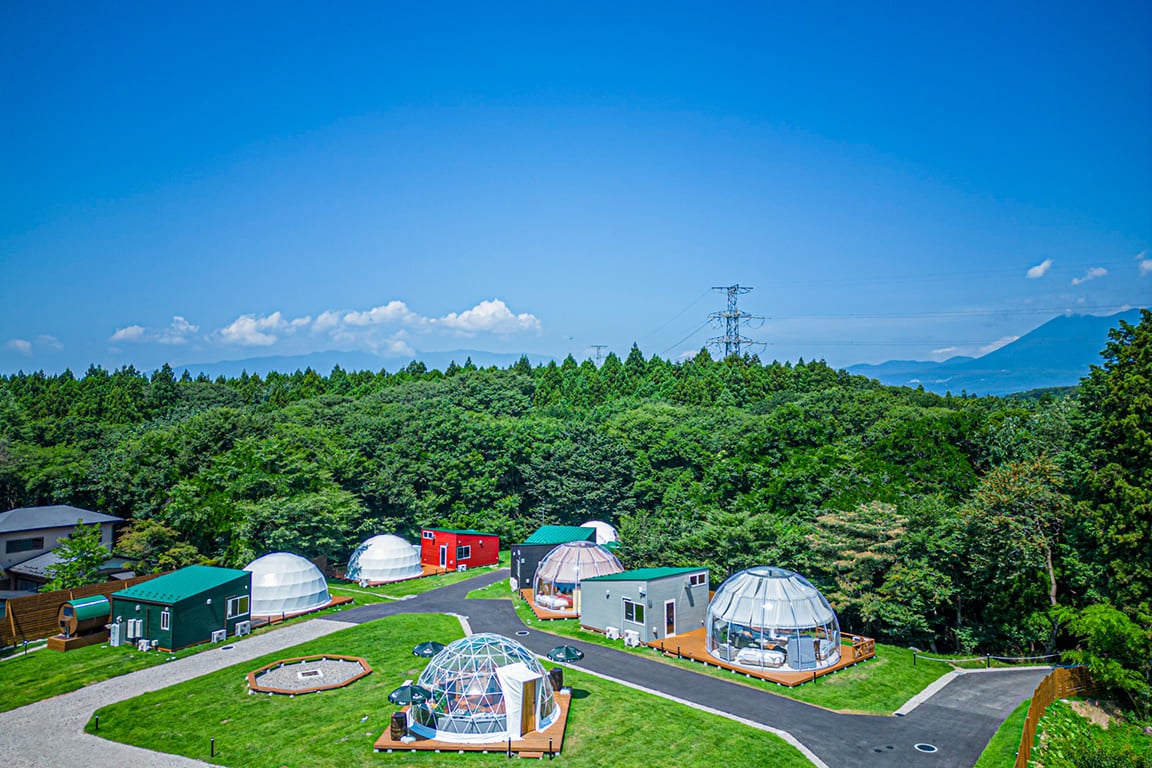 〔いぬやど新掲載〕全棟プライベート温泉・サウナ・焚き⽕付きのプレミアムグランピング施設「グランピングB&V 那須高原」～いぬやど会員さま限定の割引プラン新登場～