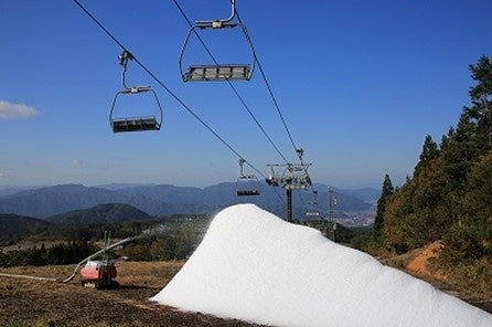 【界 長門】冬の長門湯本温泉の風物詩「音信川うたあかり」を行燈とともに楽しむ「墨で彩る行燈そぞろ歩き」開催｜期間：2025年1月31日～3月9日