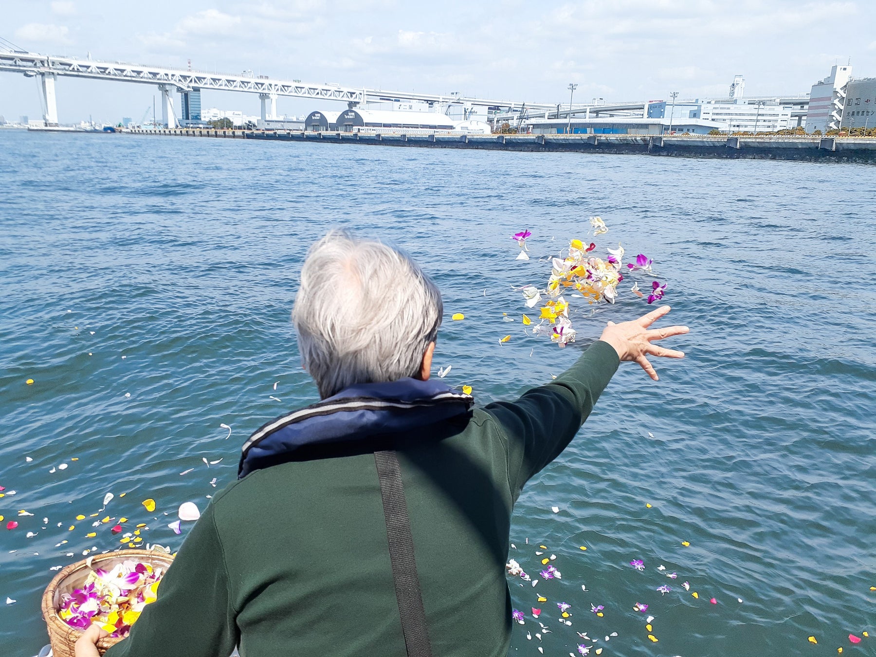 【海洋散骨】海の街 横須賀・浦賀エリアで散骨需要の拡大につき対応船舶が3隻増加