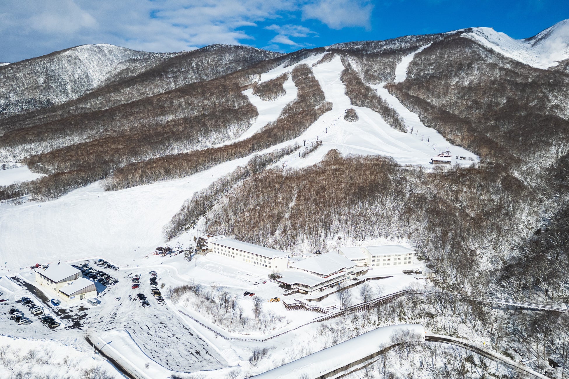 12月14日（土）「尾瀬岩鞍リゾートホテル」内に温泉道場プロデュースの「Onsen＆Lounge MONE -木音の湯」がオープンしました