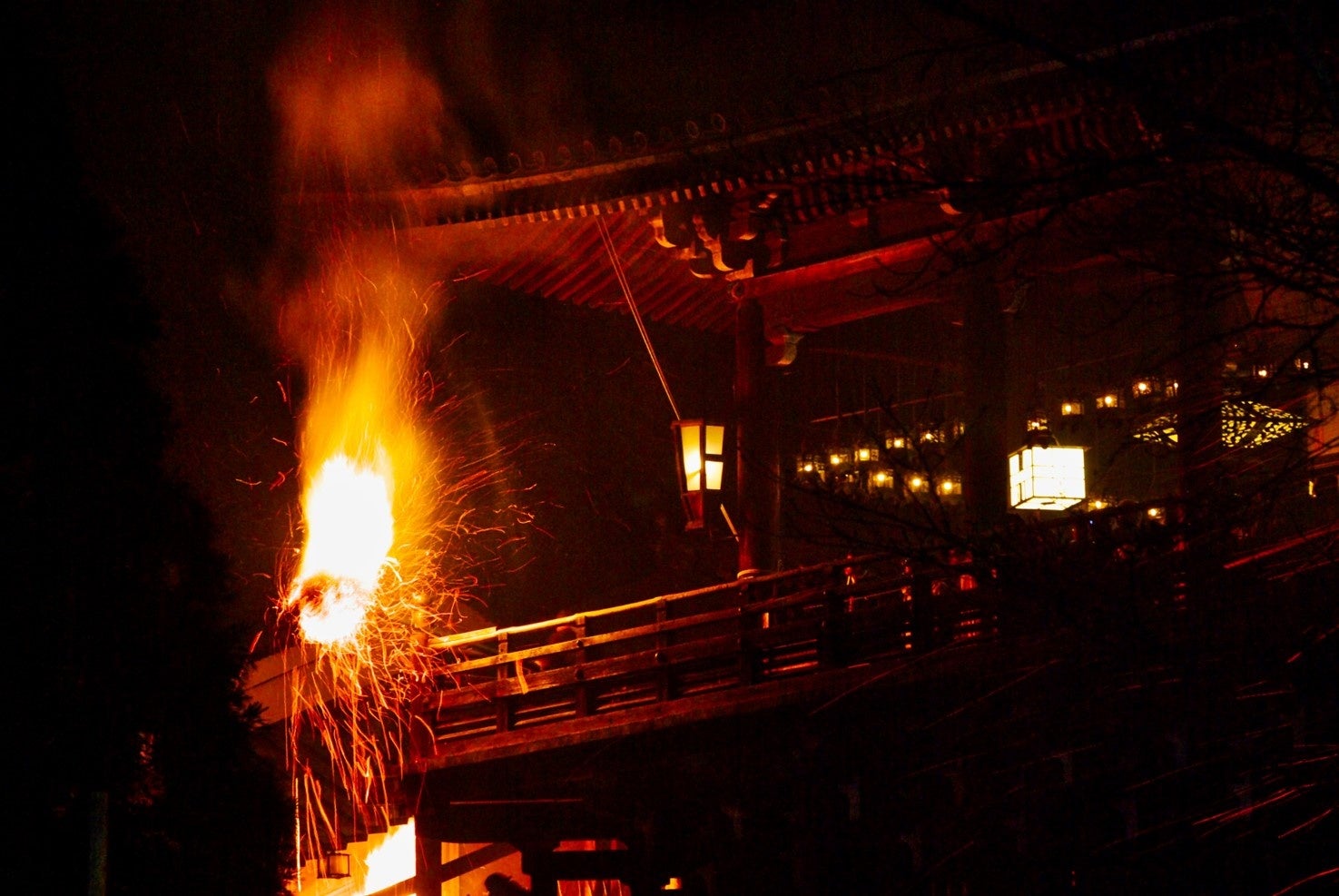 -1月24日(金)より期間限定 -ドレモルタオ初の夜営業開始いたします。“夜だけ“のご褒美スイーツ「ヨルモ シフォントースト」が登場!