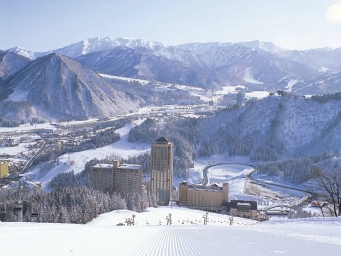 サンナップから、LOGOS Parkロゴライセンス製品のアウトドアテーブルウェアが登場