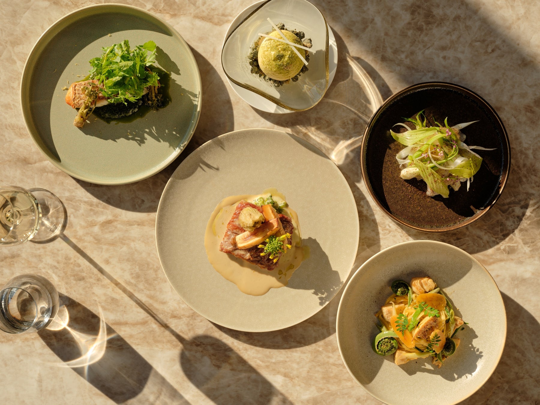 西日本初!!【斧投げて、酒飲んで、ストレス発散！】斧投げバー大阪心斎橋店がお得な”飲み放題プラン”を開始!!