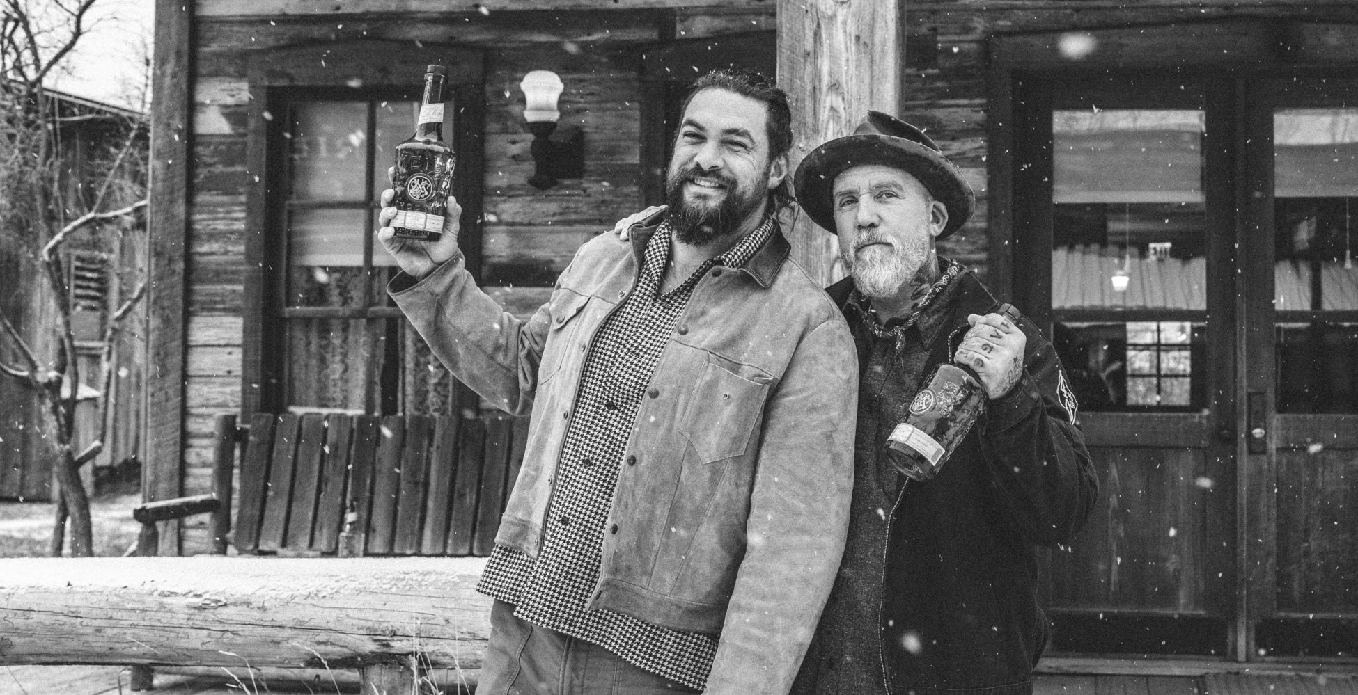 アウドドアレジャーや避難時にも使えるフェーズフリースーツケース「テオフィールド」に、預け入れ最大サイズ&新色オリーブドラブ追加