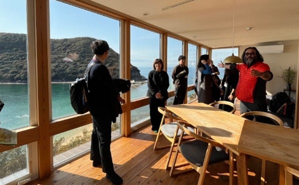 【2025年バレンタイン】2種の『チョコレートシュトーレン』のオンライン販売を行っております。