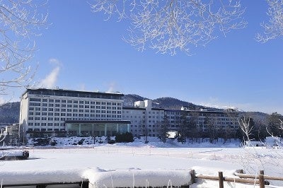【京都】あたたかなお花見シーズンに桜・いちご・抹茶のスイーツを目でも舌でも楽しめる『はんなり桜アフタヌーンティーwithストロベリー』