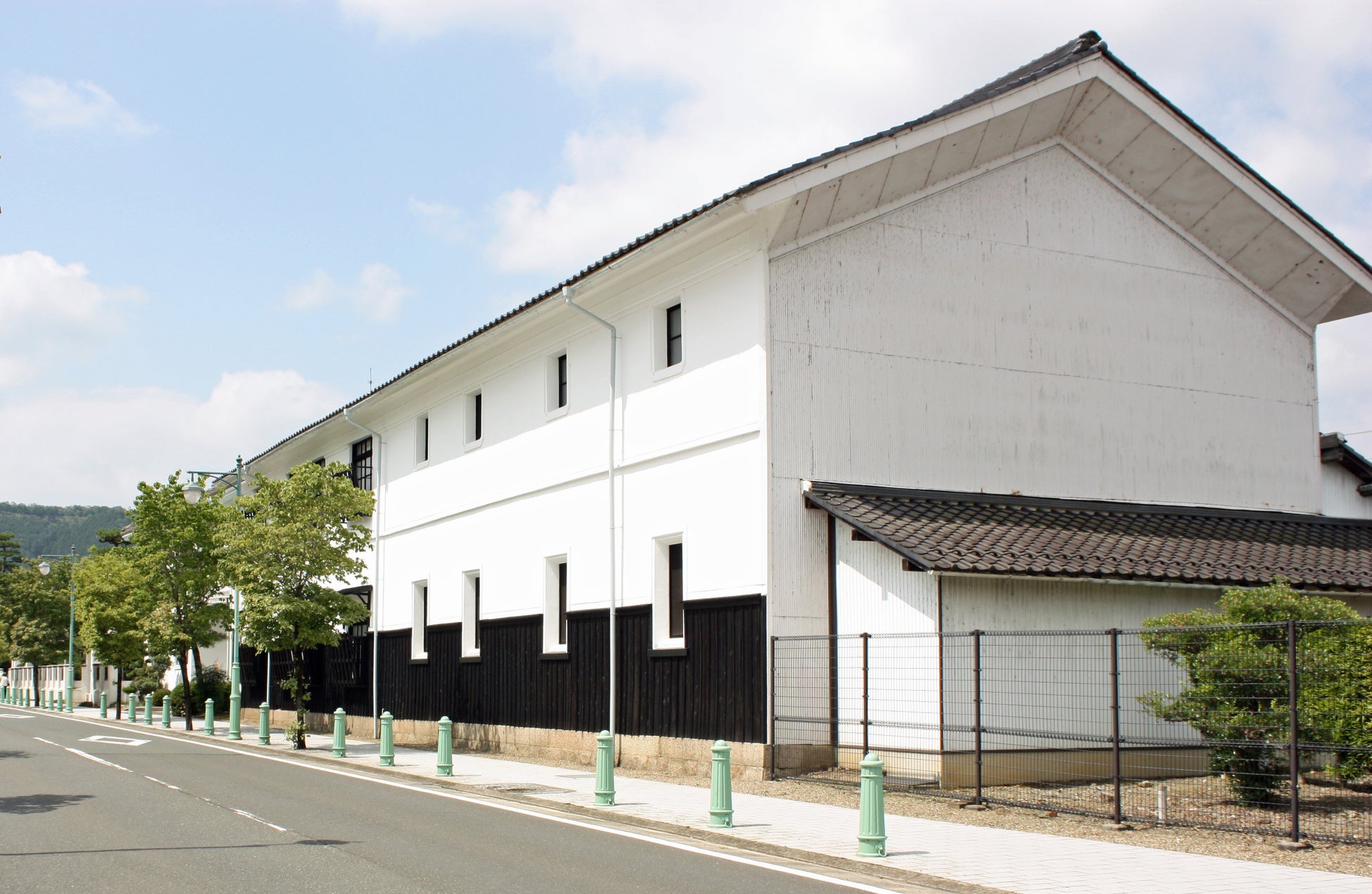 povo、海外データトッピングを買うと、もう1つもらえる「海外ローミングキャンペーン」を3月31日まで開催