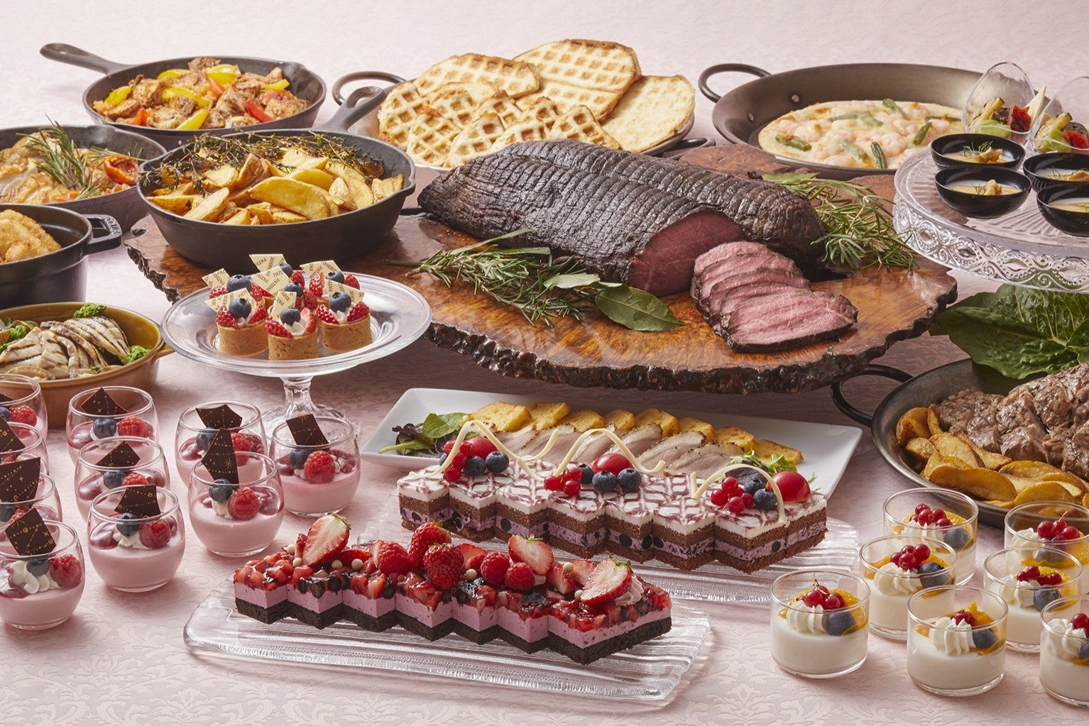 駅は“食”の宝庫!駅弁、駅そば、駅ナカグルメなど 駅で味わいたい美味しいものが満載の『旅と鉄道』増刊「駅食大全2025」を発売