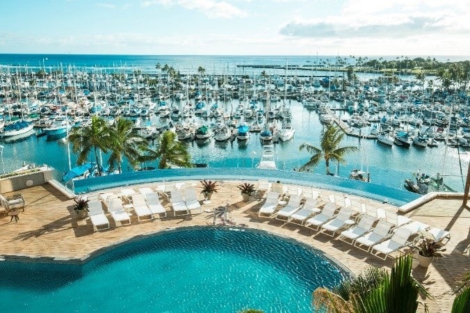 スリムで大容量、天面&サイドアクセスが可能「FONTANA III リュック」